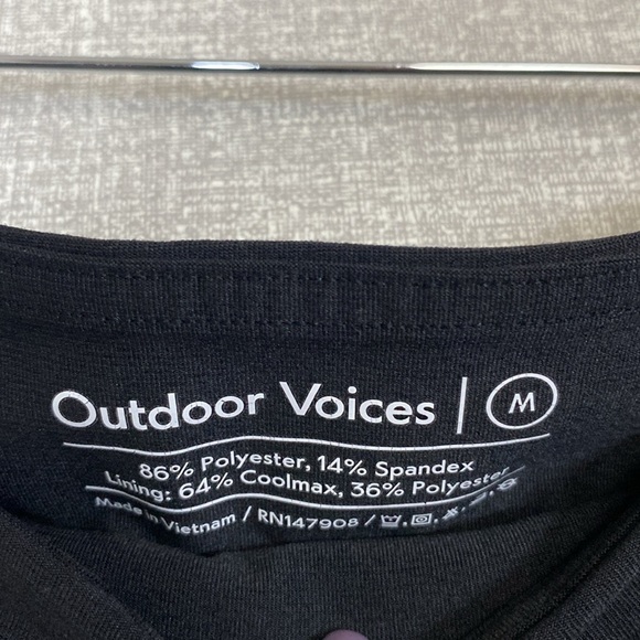 Outdoor Voices Black and Gray Color Block Leggings - Picture 3 of 5